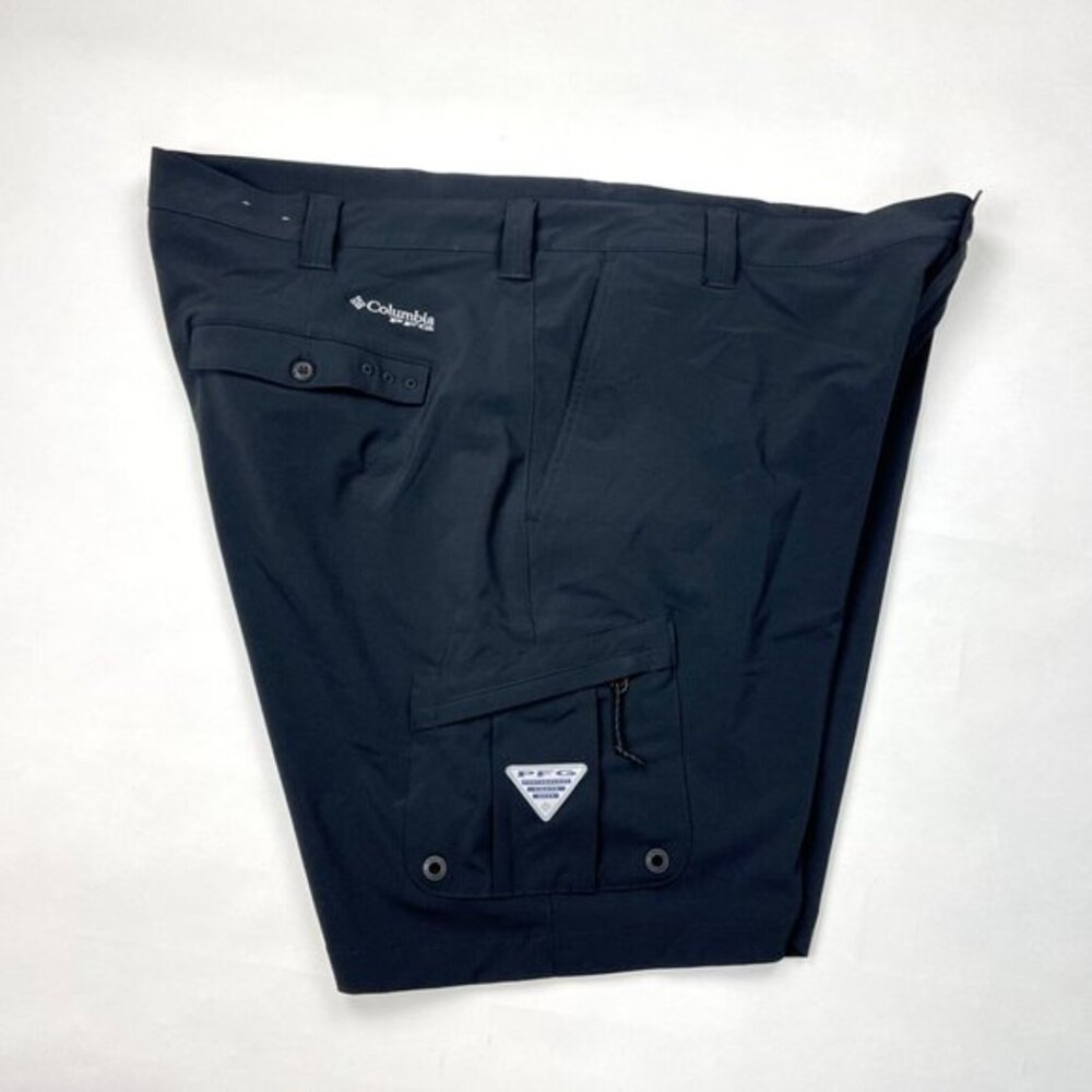 Columbia Omni Shield UPF 50 PFG Shorts Mens 44 NWOT Cargo Pockets Stretch‎ Black